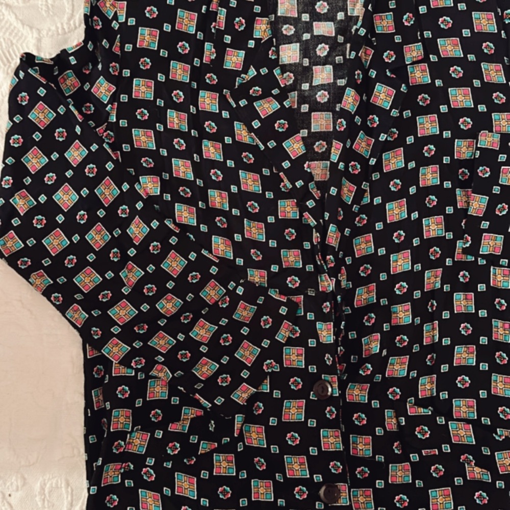 Avon Black and Pink 3/4 Sleeve Buttoned Blouse